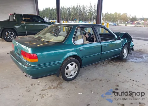 1993 Honda Accord 10Th Anniversary z USA, uszkodzony, nr VIN 01HGCB7695PA18833